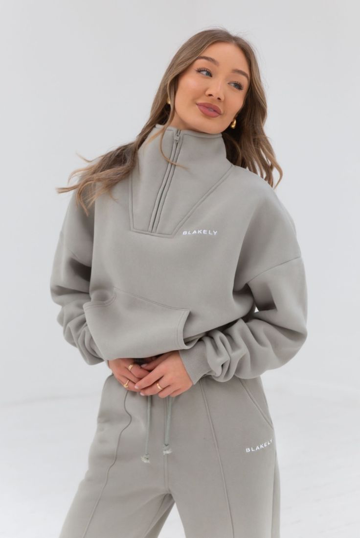 Толстовки и худи